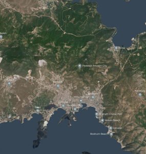 A section from the Aegean Traveller’s Bodrum map.