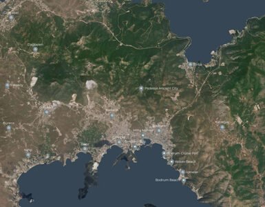 A section from the Aegean Traveller’s Bodrum map.