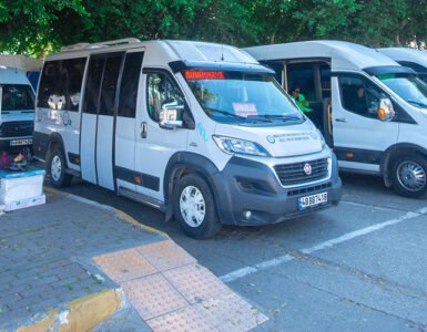 Bodrum minibuses are waiting for passengers at the station