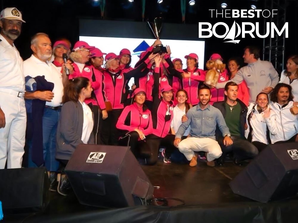 Yüksek Ökçeler women’s sailing team celebrating at an award ceremony in Bodrum, showing the achievements of sailing women.